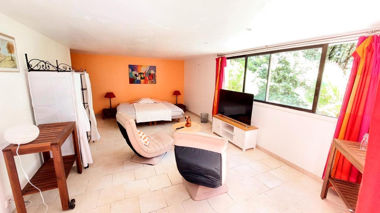 La Deviniere Hotel Donzère Cameră foto